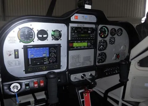 TL 6660 EFIS & EMS integra 9