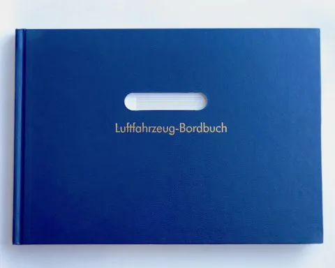 Bordbuch Motorflug