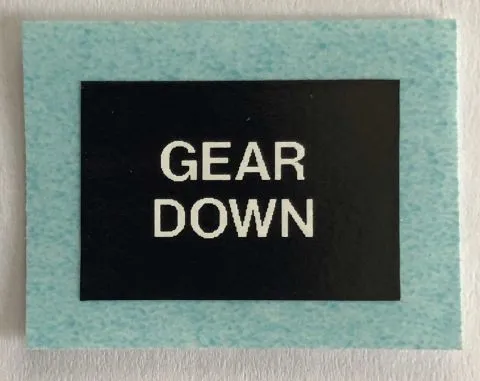 Schalterbeschriftung GEAR DOWN
