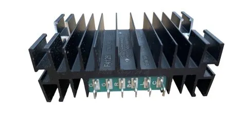 Silent Hektik LiFePo4 Laderegler mit Mikroprozessor Ladekennlinie
