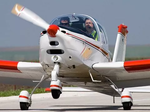 SUCHE Tecnam P92 oder P96