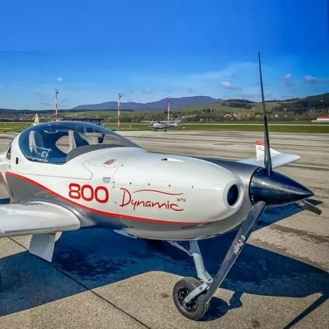 E-Prop Glorieuse 3 Blatt